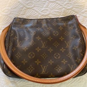 Louis Vuitton MM Looping Handbag
